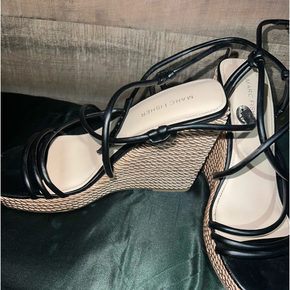 Black Marc Fisher wedges. Size 8.5